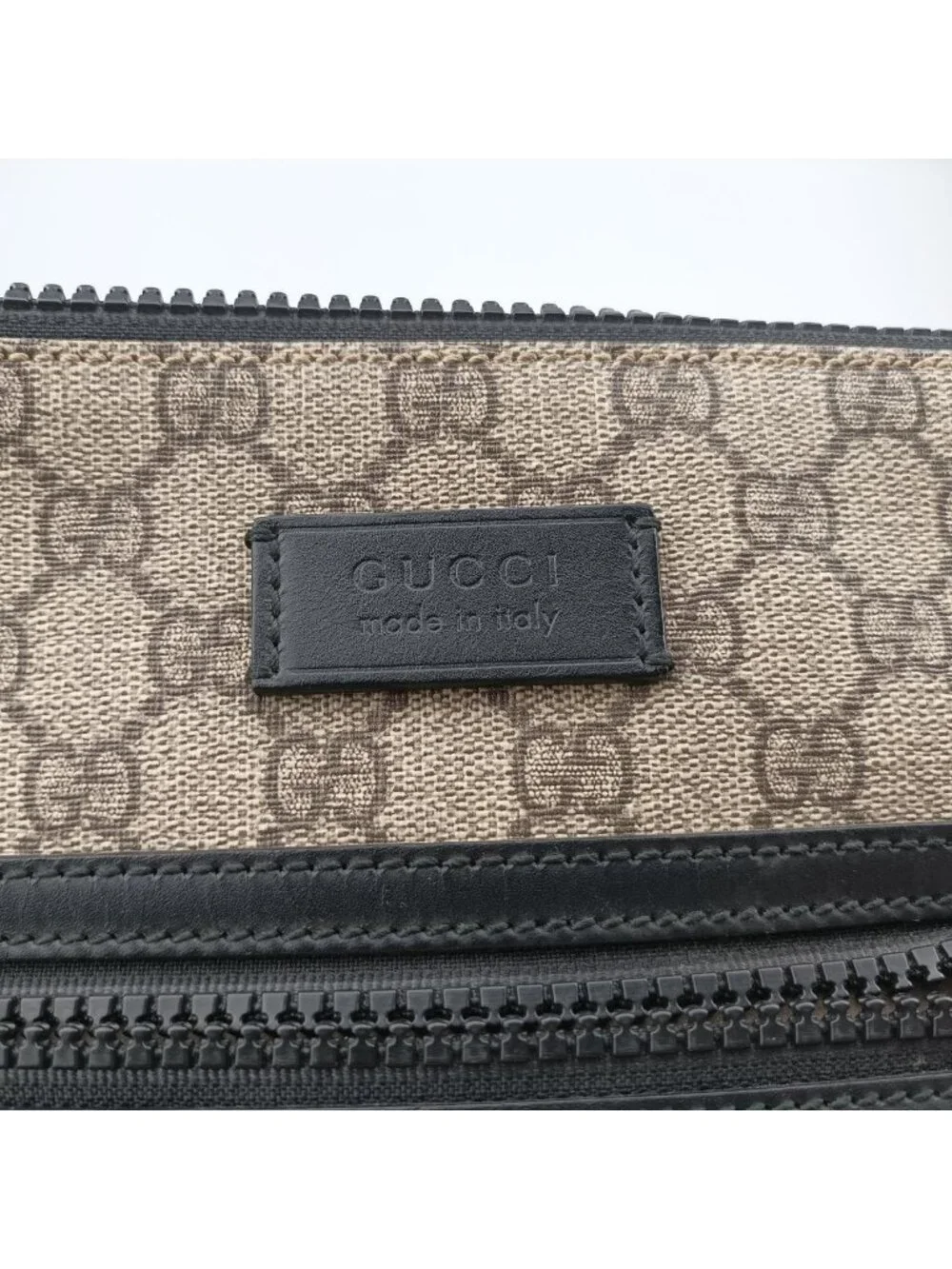 Gucci GG Supreme Flat Messenger Brown Canvas Leather